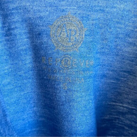 AB Repreve Yellowstone National Park Hiking Boot Blue Graphic Tee shirt small S - Picture 2 of 7